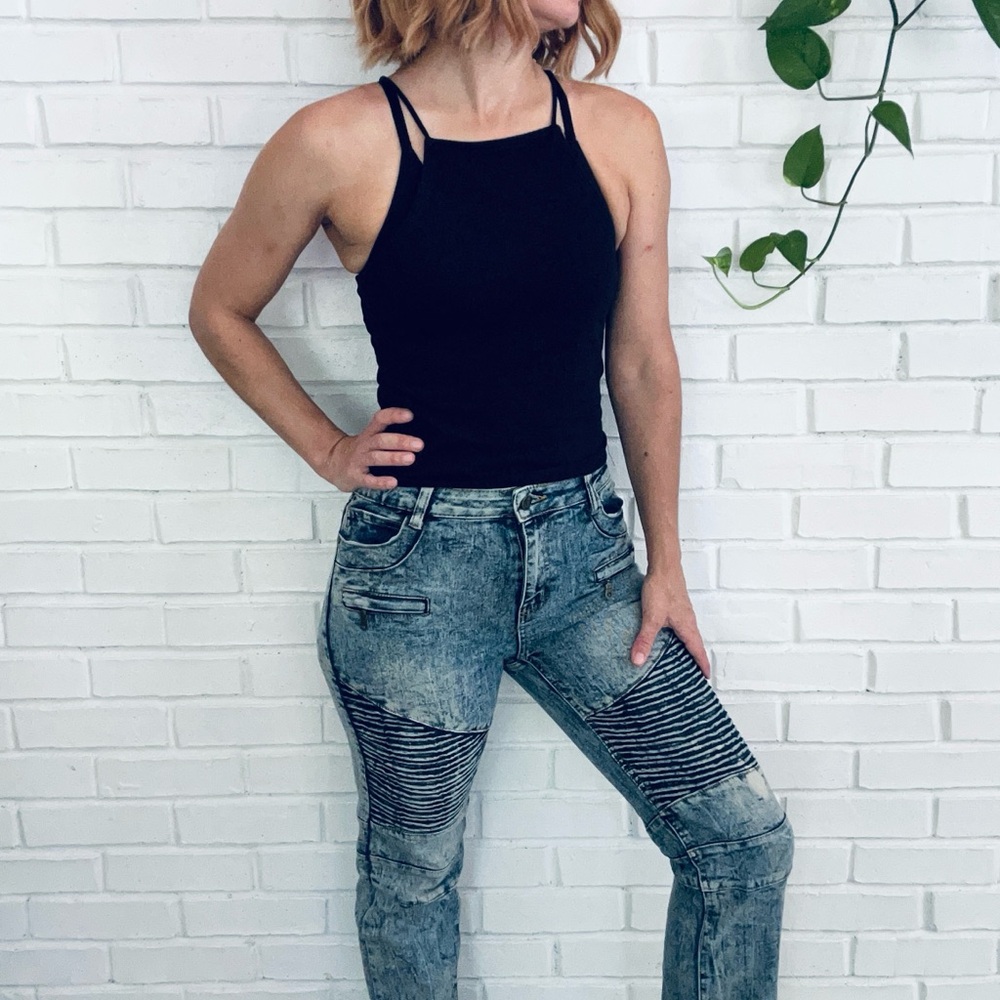 Denim and Rivets Jeans - Picture 3 of 9